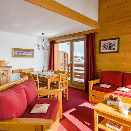 Spacious 500 M From The Slopes